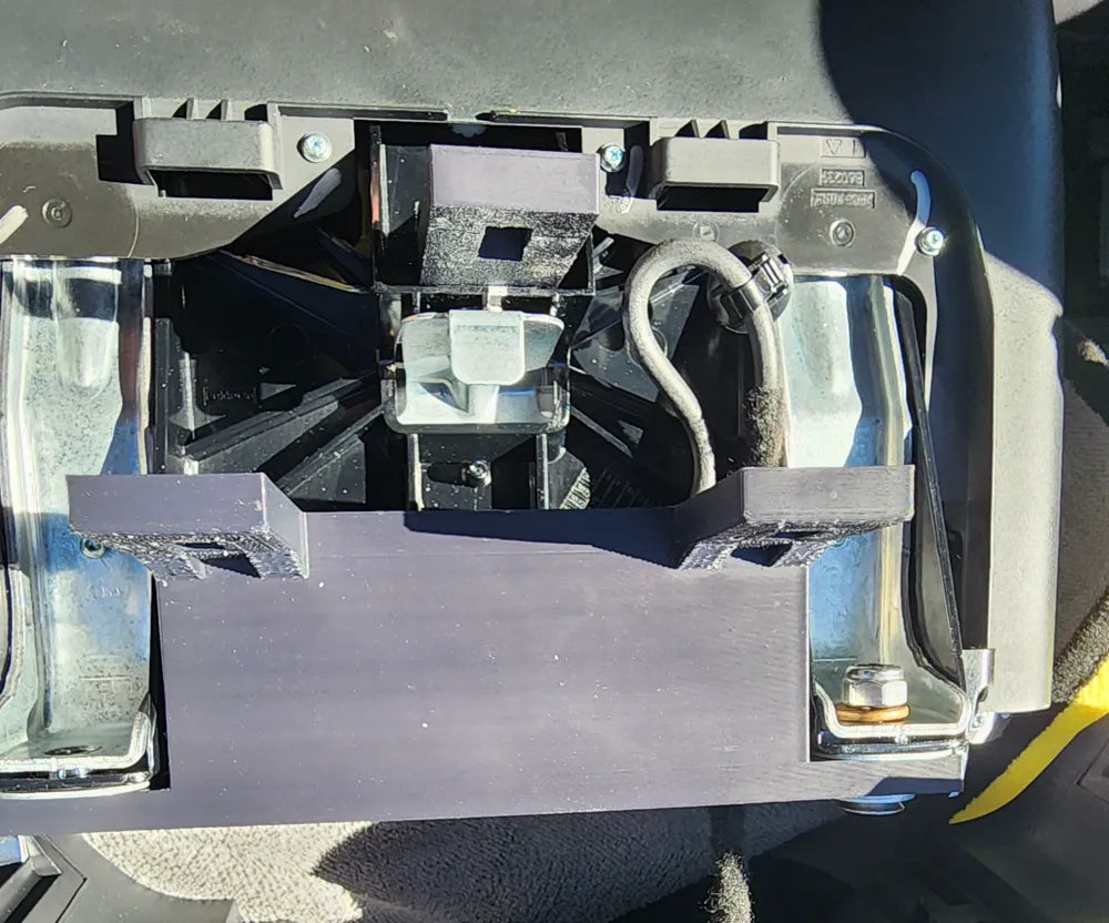 Explorer ST - Aviator Screen Swap Mount