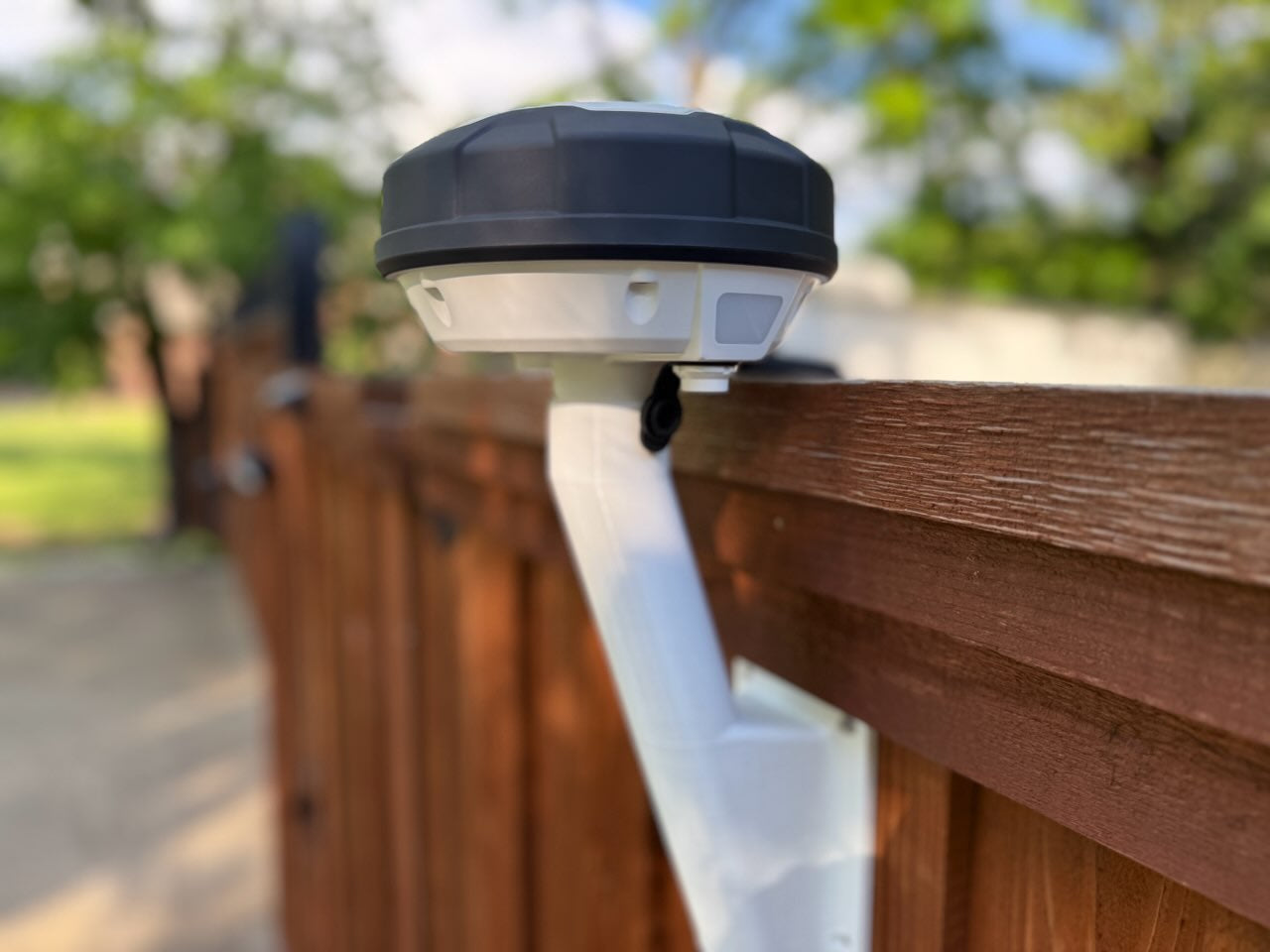 Wall Mount for Mammotion Luba 2, 2X & Yuka RTK Antennas