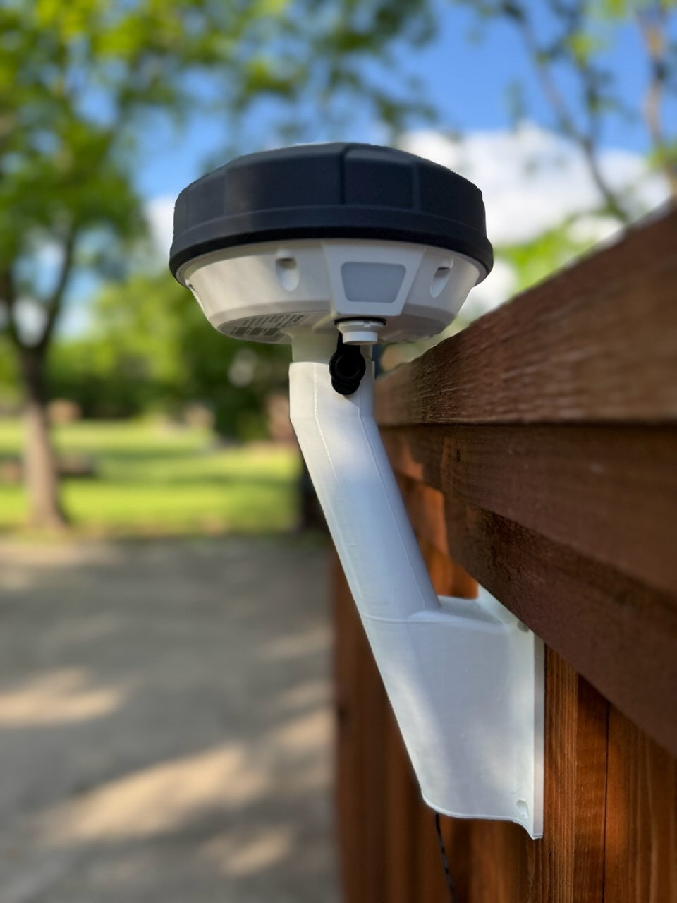 Wall Mount for Mammotion Luba 2, 2X & Yuka RTK Antennas
