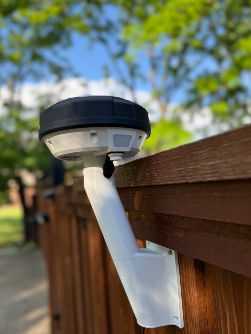 Wall Mount for Mammotion Luba 2, 2X & Yuka RTK Antennas