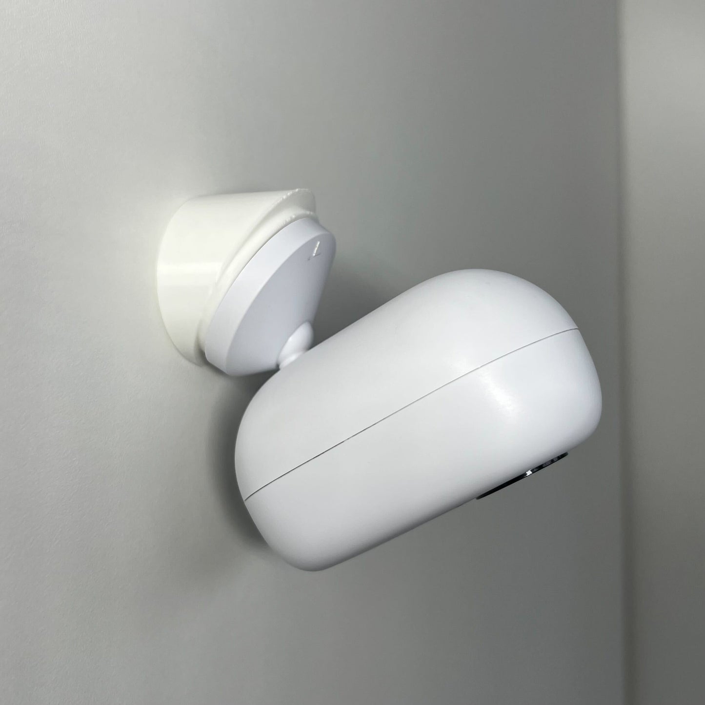 Unifi Protect G3 Instant Angled Wall and Surface Mount, 45 Degree (Hardware Included)