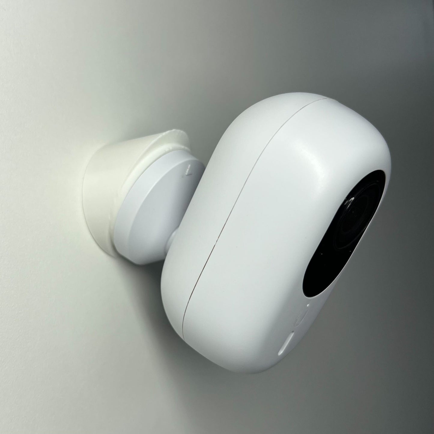 Unifi Protect G3 Instant Angled Wall and Surface Mount, 45 Degree (Hardware Included)