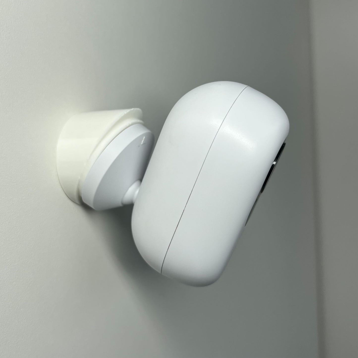 Unifi Protect G3 Instant Angled Wall and Surface Mount, 45 Degree (Hardware Included)
