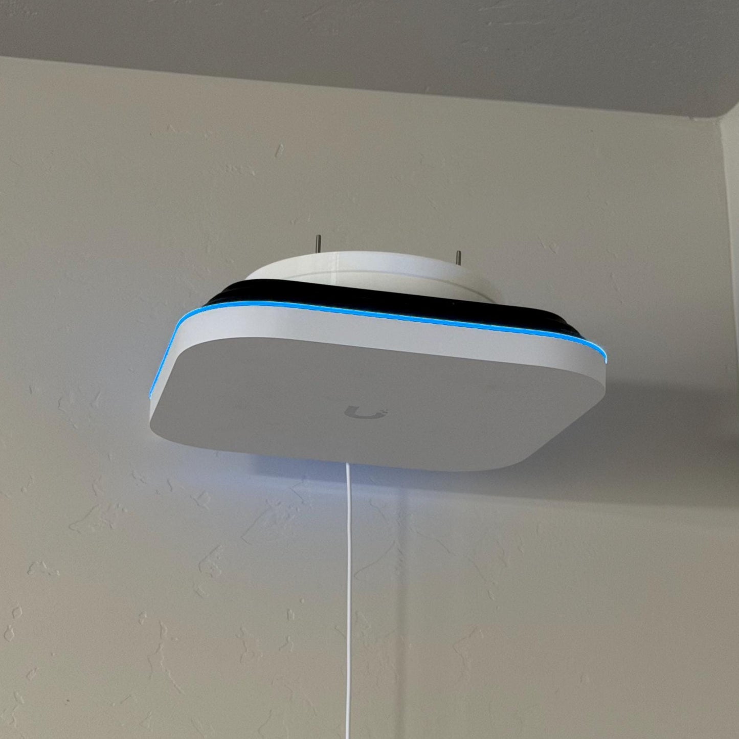 Horizontal Wall Mount for Ubiquiti Unifi E7 Access Points